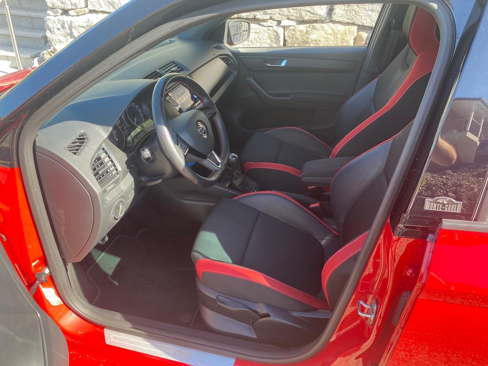 SKODA Fabia 1.0 TSI Monte Carlo-image-7