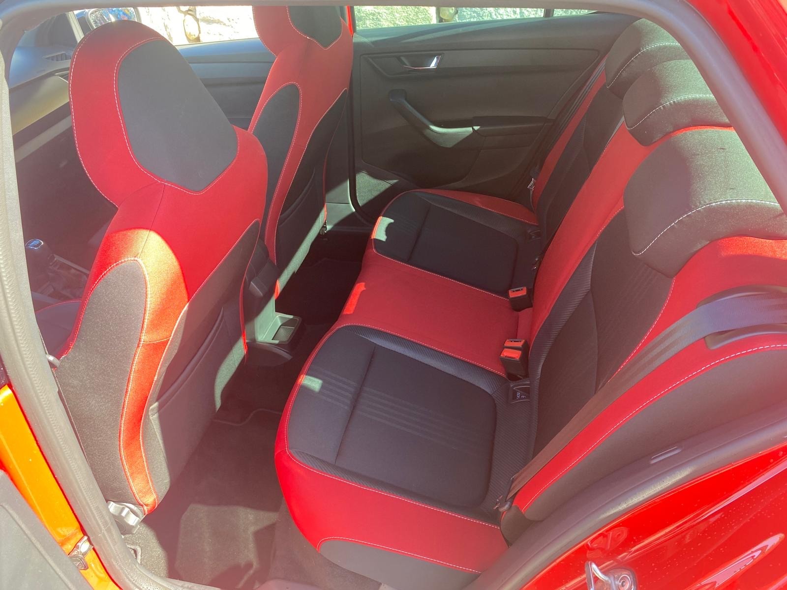 SKODA Fabia 1.0 TSI Monte Carlo-image-9