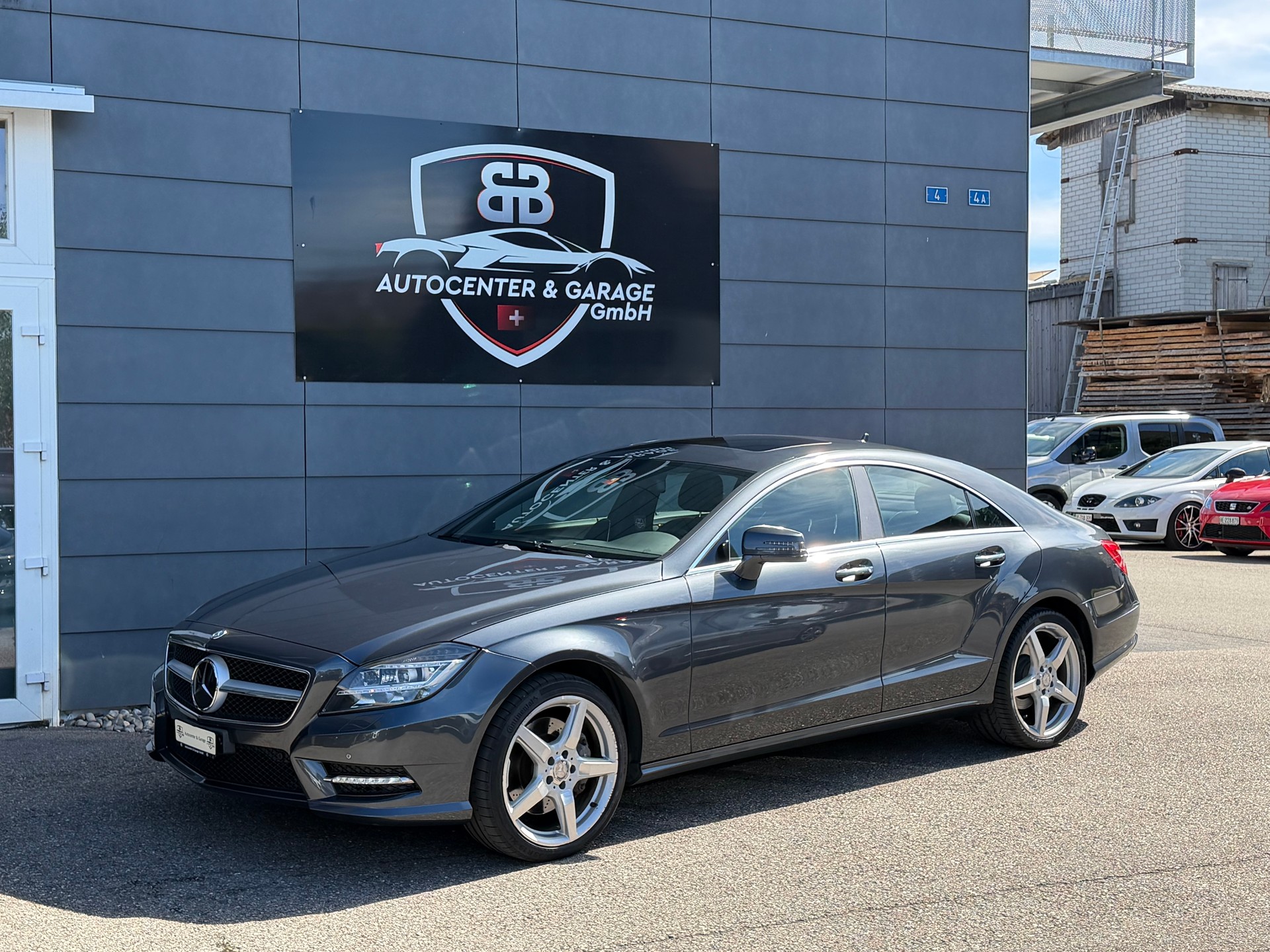 MERCEDES-BENZ CLS 350 BlueTEC 4Matic 7G-Tronic-image-2