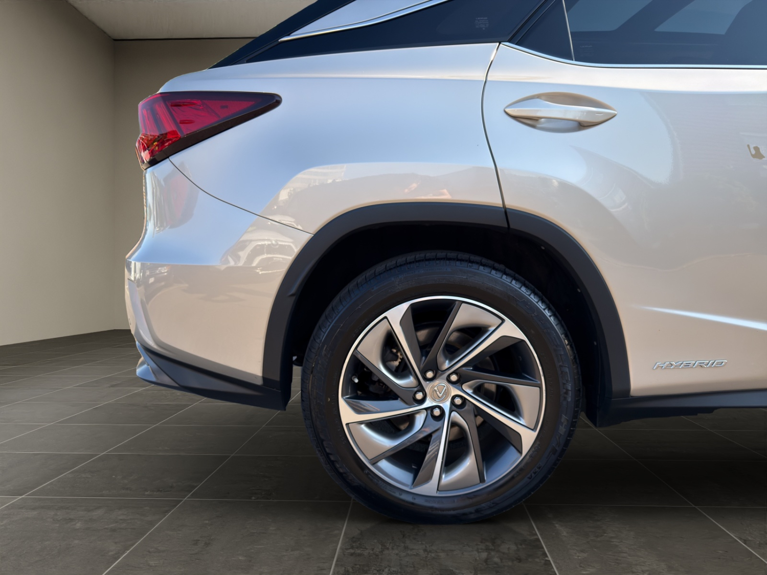 LEXUS RX 450h Excellence-image-24