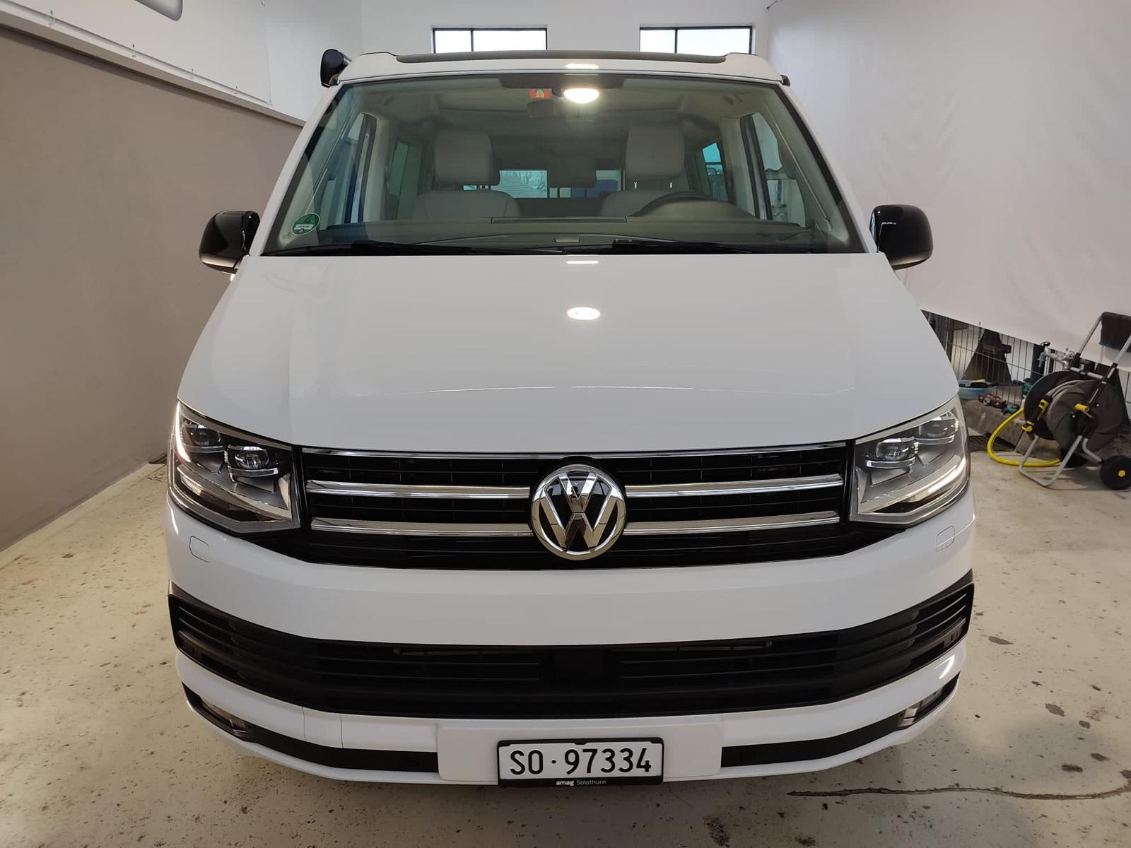 VW T6 CALIFORNIA 2.0 TDI OCEAN WHITE DSG AUTOMAT + AUFSTELLDACH + KM 65`000 + WIE NEU + SEHR SAUBER + GEPFLEGT. MIT KÜCHE. MIT AHK.-image-18