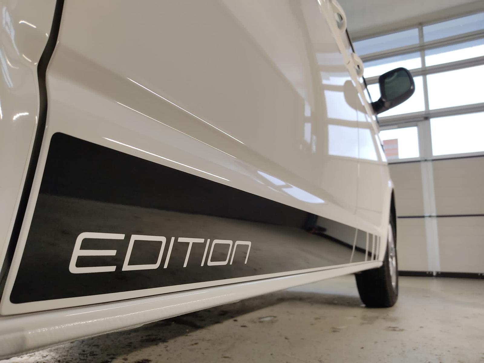 VW T6 CALIFORNIA 2.0 TDI OCEAN WHITE DSG AUTOMAT + AUFSTELLDACH + KM 65`000 + WIE NEU + SEHR SAUBER + GEPFLEGT. MIT KÜCHE. MIT AHK.-image-13