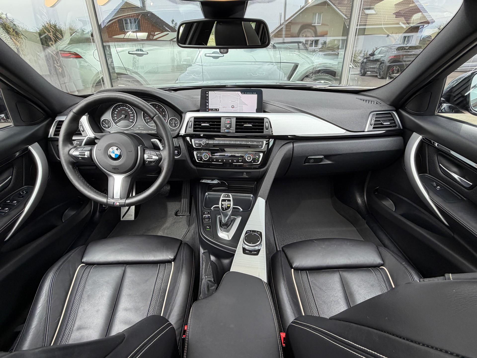 BMW 340i xDrive Touring Edition M Sport Steptronic-image-16