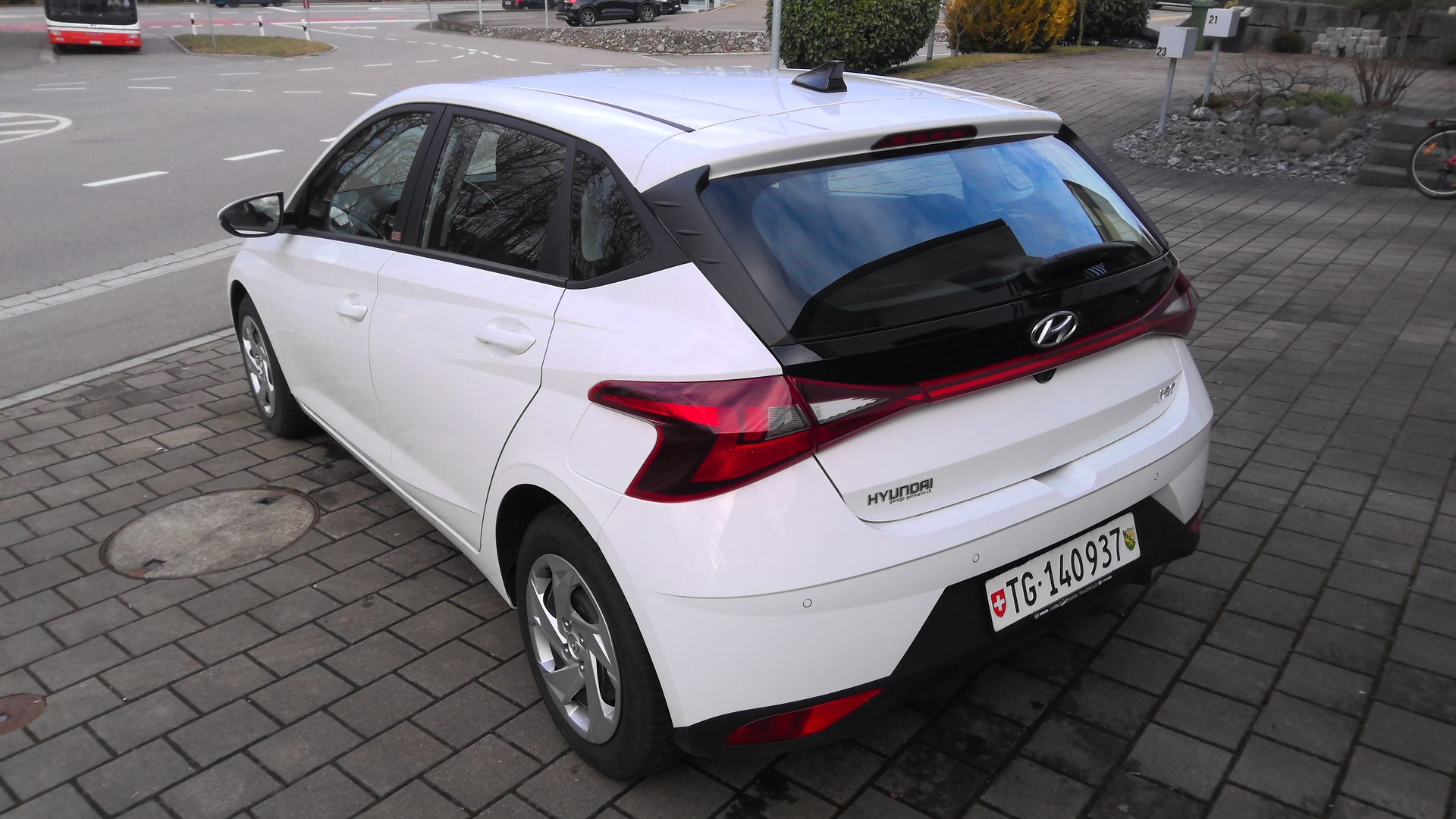 HYUNDAI 1.0 T-GDi Origo-image-1