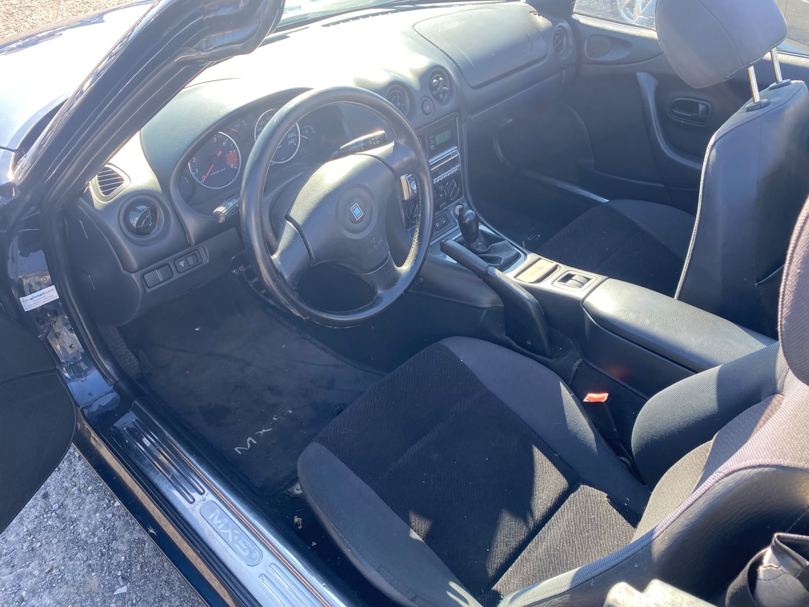 MAZDA MX-5 1.8i-16 Youngster-image-12