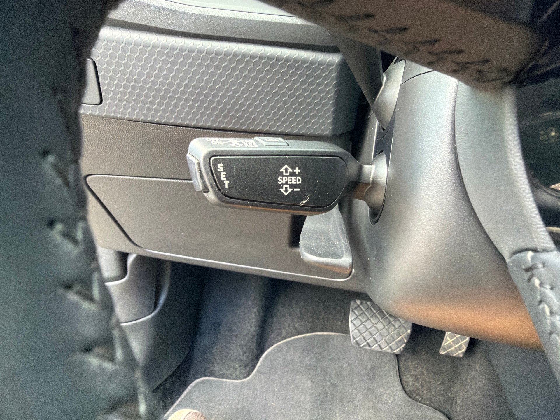 AUDI A1 Sportback 35 TFSI S-tronic-image-15