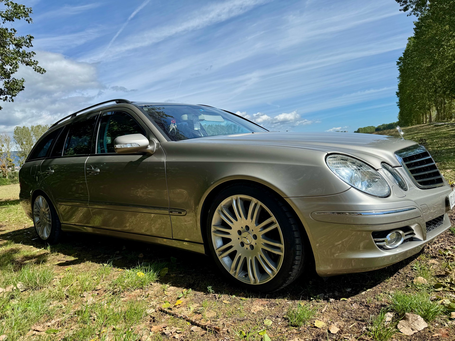 MERCEDES-BENZ E 320 CDI-image-3