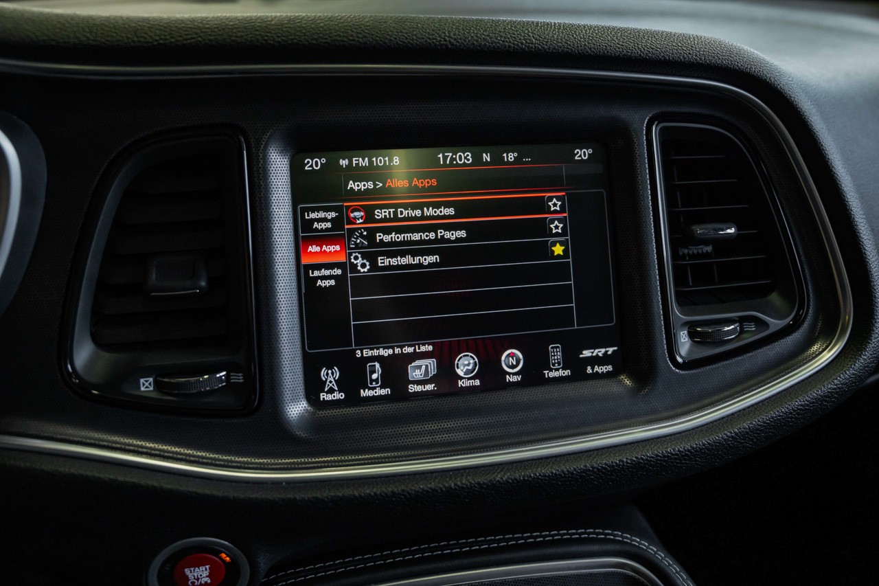 DODGE Challenger SRT8 6.4L HEMI-image-26