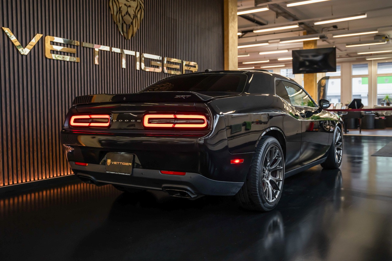 DODGE Challenger SRT8 6.4L HEMI-image-6