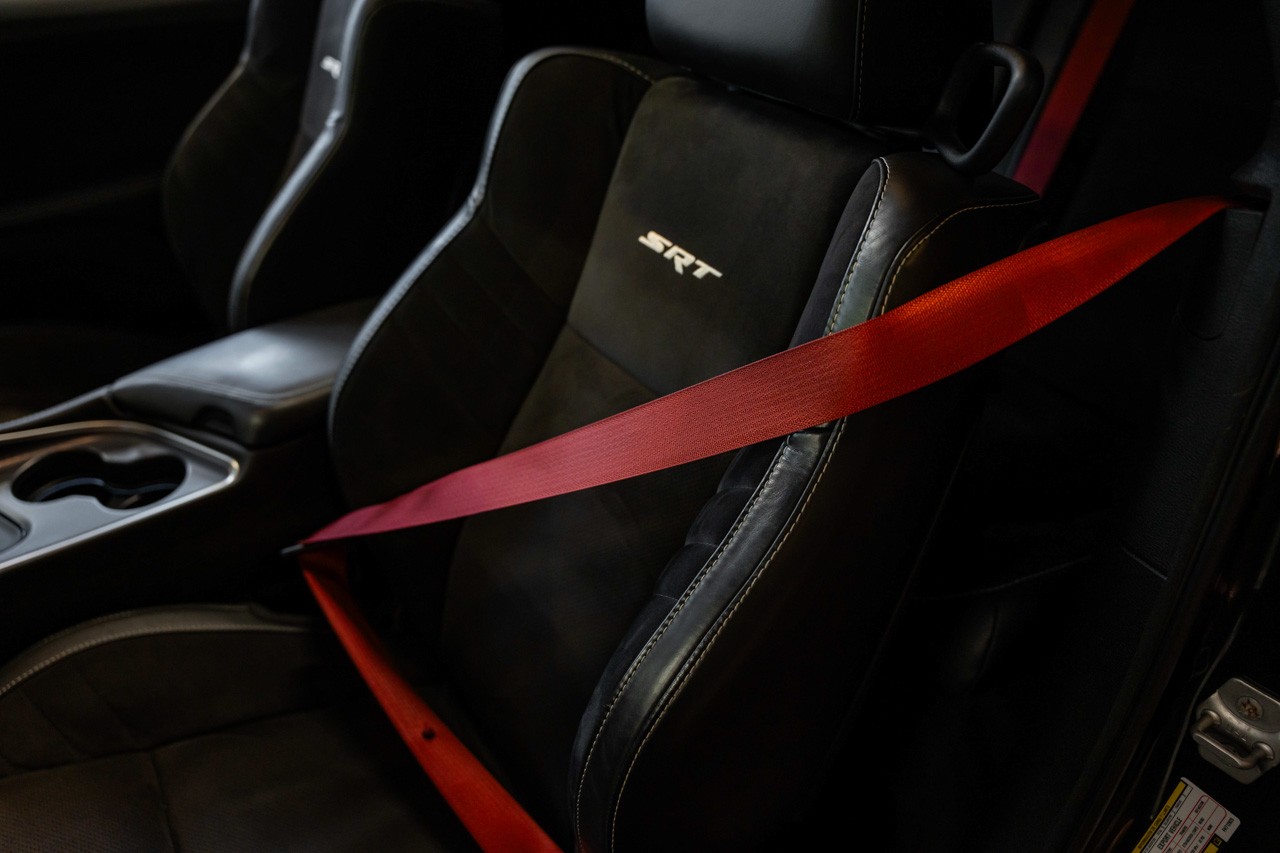 DODGE Challenger SRT8 6.4L HEMI-image-35