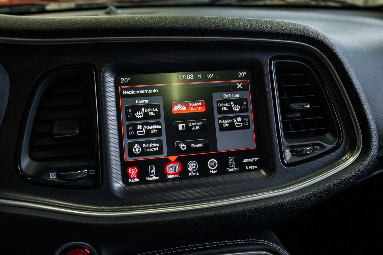 DODGE Challenger SRT8 6.4L HEMI-image-24