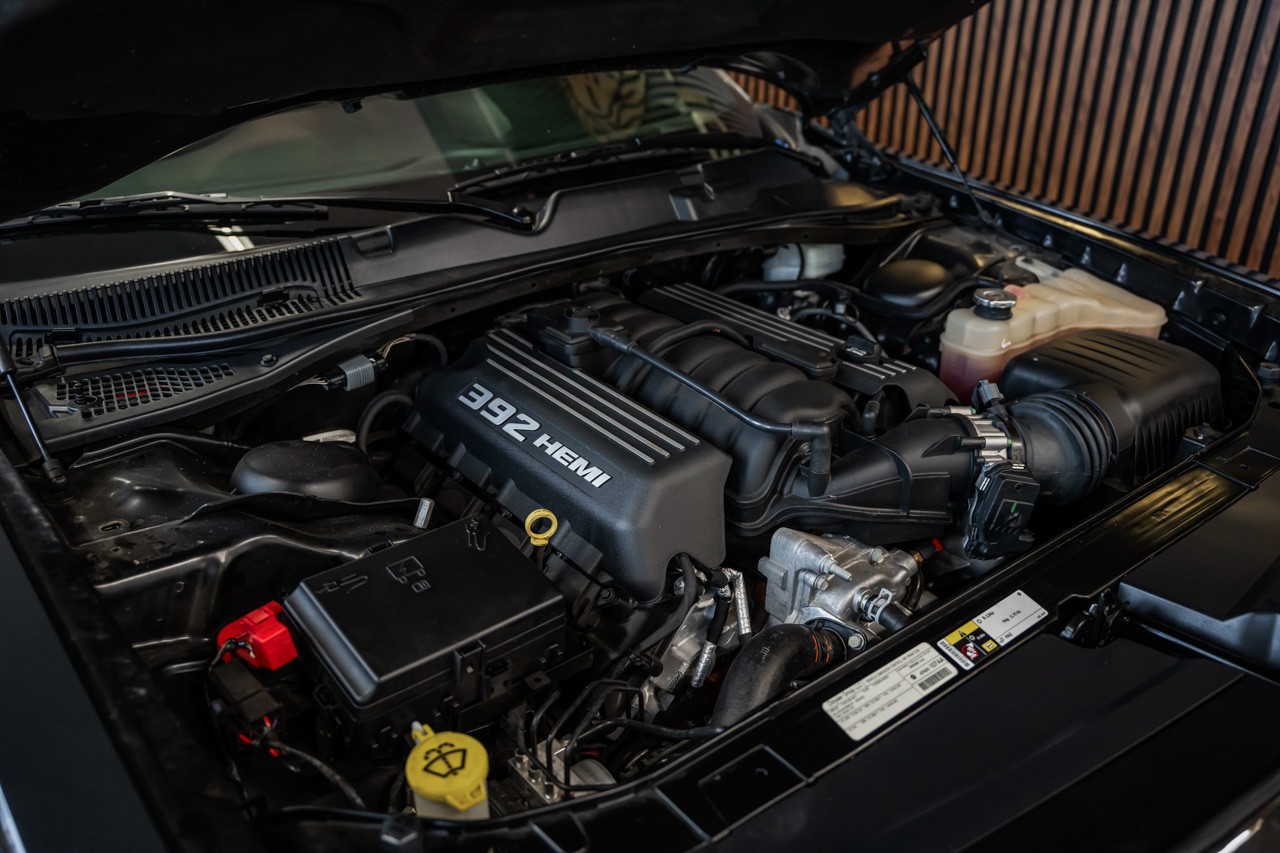 DODGE Challenger SRT8 6.4L HEMI-image-38