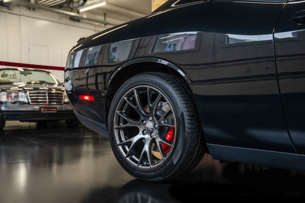 DODGE Challenger SRT8 6.4L HEMI-image-11