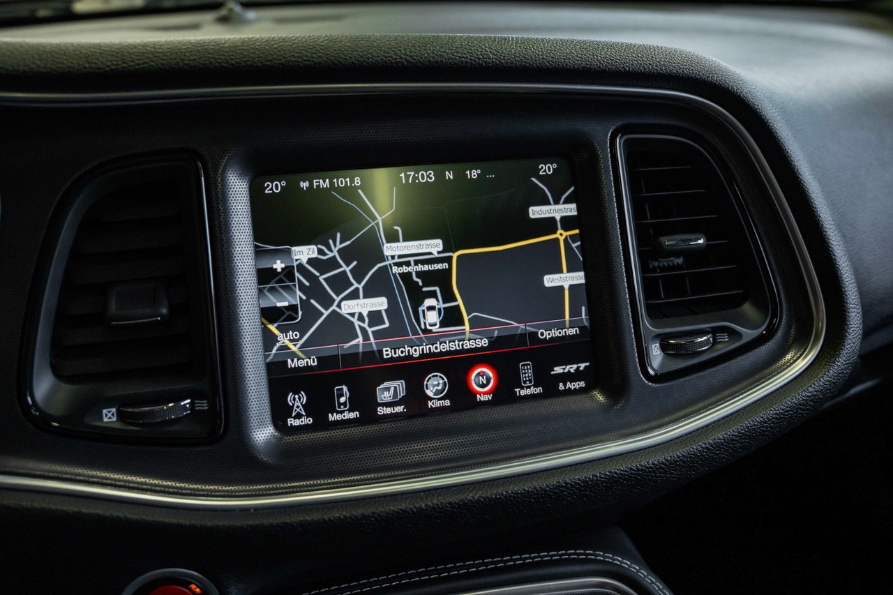 DODGE Challenger SRT8 6.4L HEMI-image-22