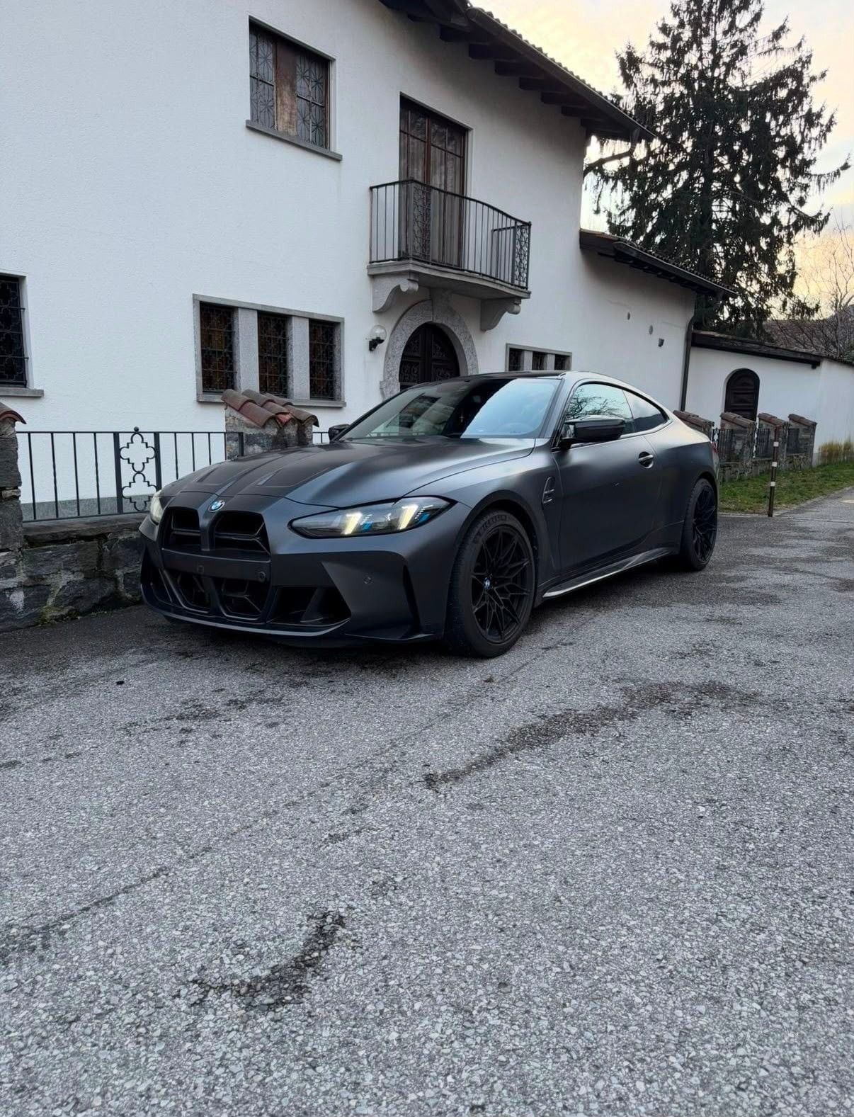 BMW BMW M4 Coupé Competition M Xdrive *Full Carbon*-image-0