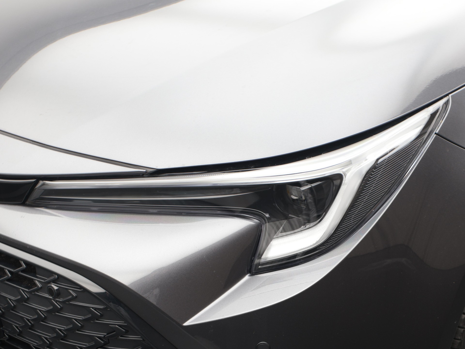 TOYOTA Corolla Touring Sports 2.0 HSD Trend-image-14