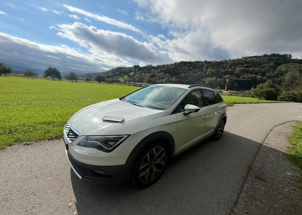 SEAT Leon ST 2.0 TDI CR X-Perience 4Drive DSG-image-0