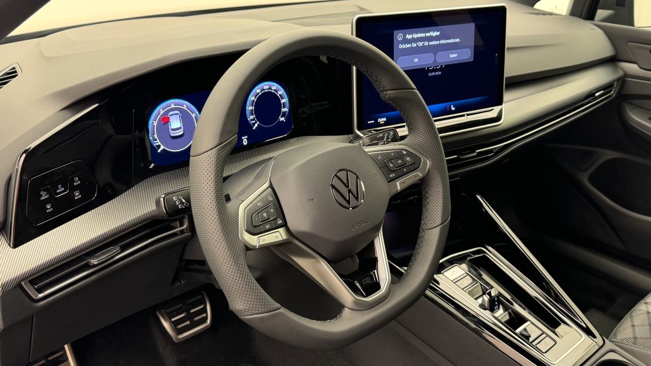 VW Golf 1.5 e TSI mHEV R-Line DSG-image-7