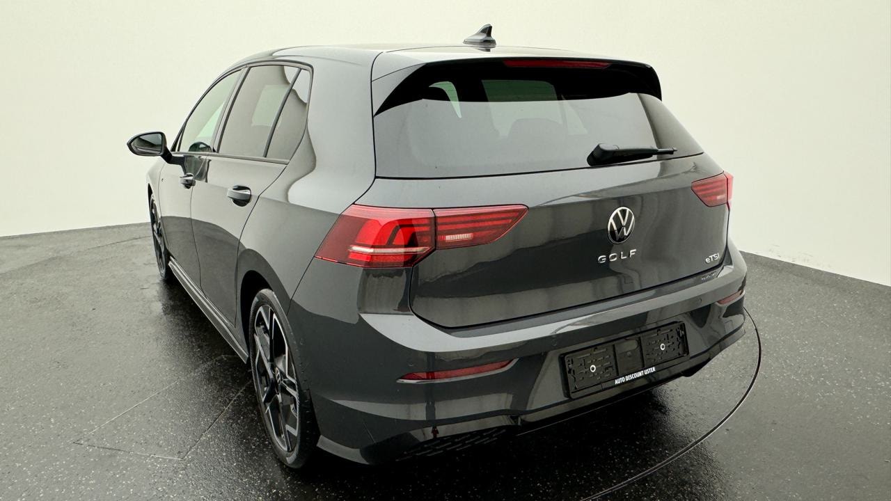 VW Golf 1.5 e TSI mHEV R-Line DSG-image-2