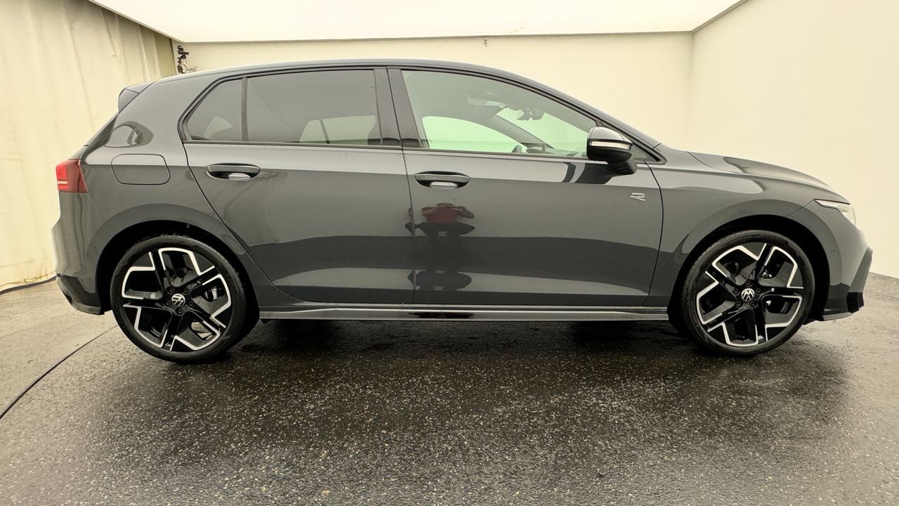 VW Golf 1.5 e TSI mHEV R-Line DSG-image-1