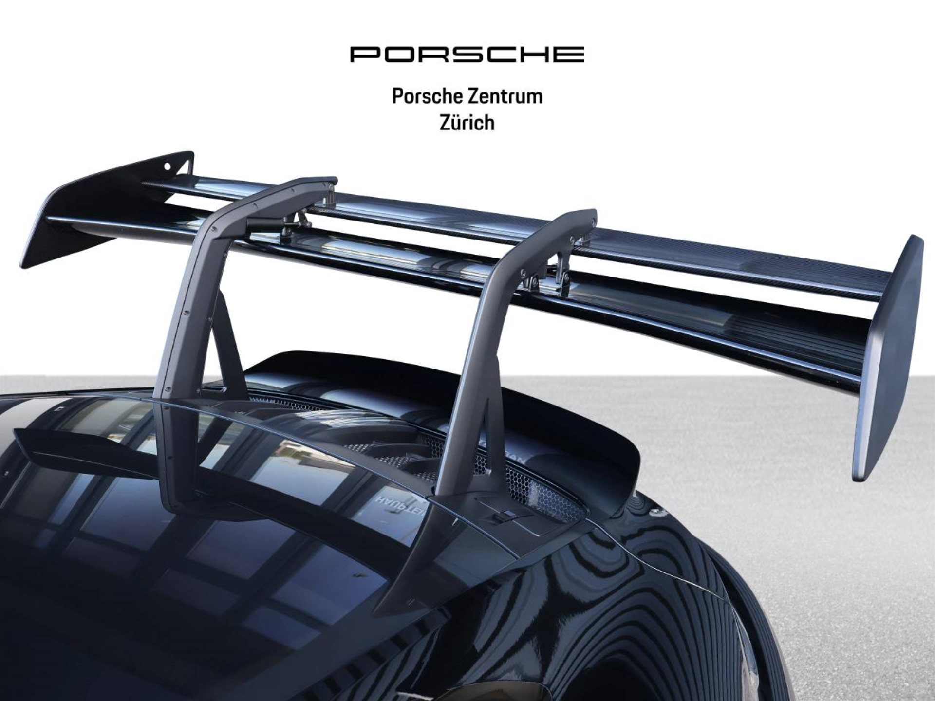 PORSCHE 911 GT3 RS-image-29