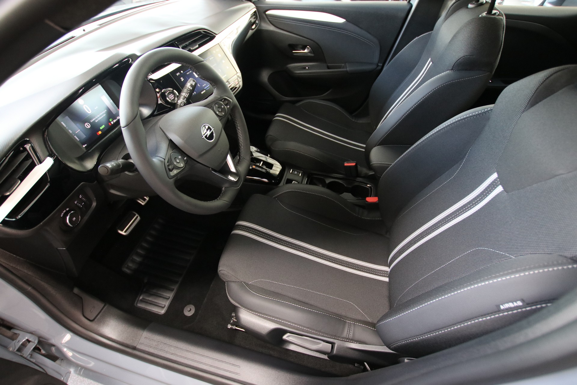 OPEL Corsa e- 51kWh GS-image-11