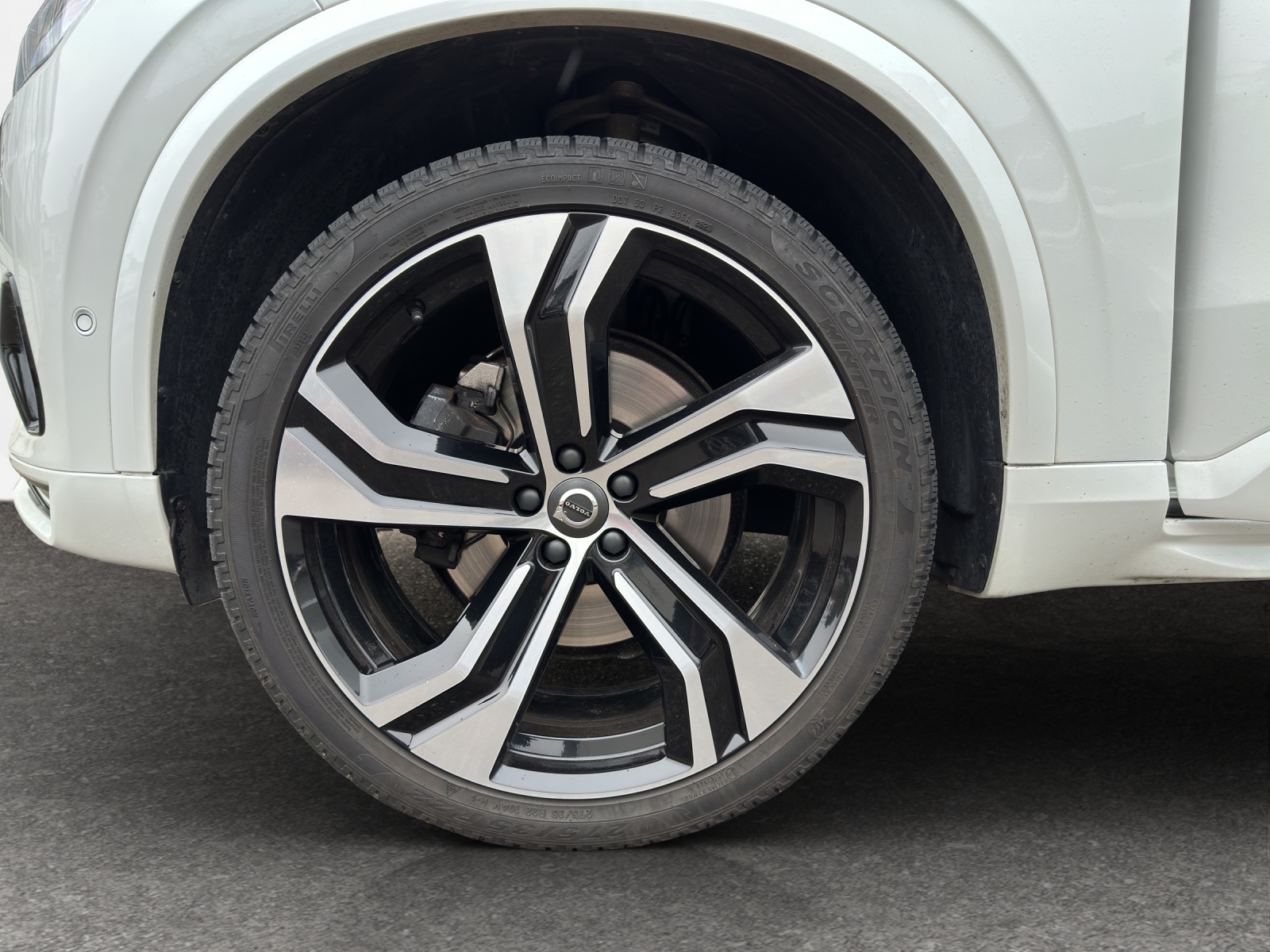 VOLVO XC90 2.0 T6 R-Design 7P. AWD-image-15