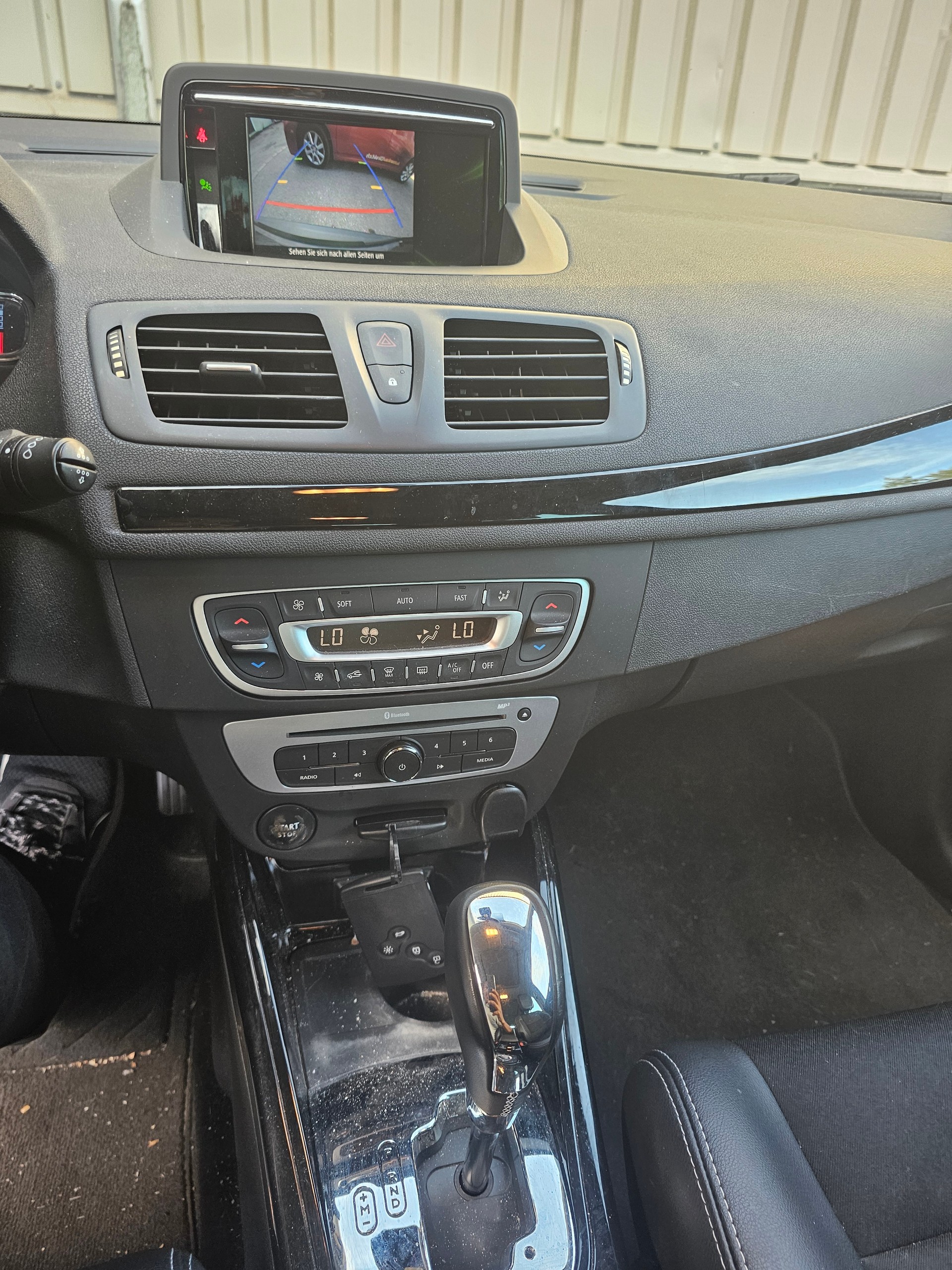 RENAULT Mégane Grandtour 1.5 dCi Expression EDC-image-10