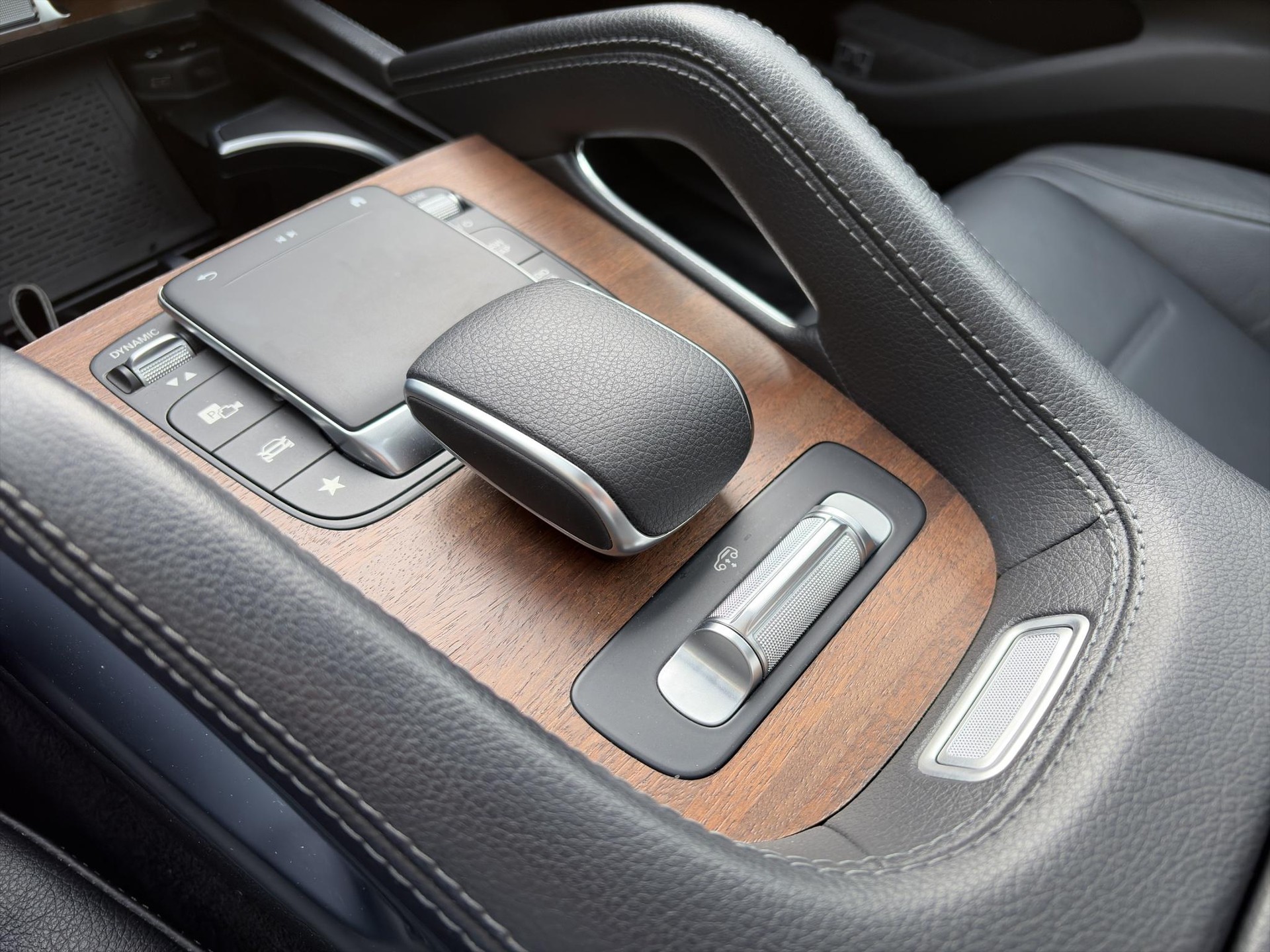 MERCEDES-BENZ GLE-Klasse V167 GLE 350 de AMG Line 4matic-image-12