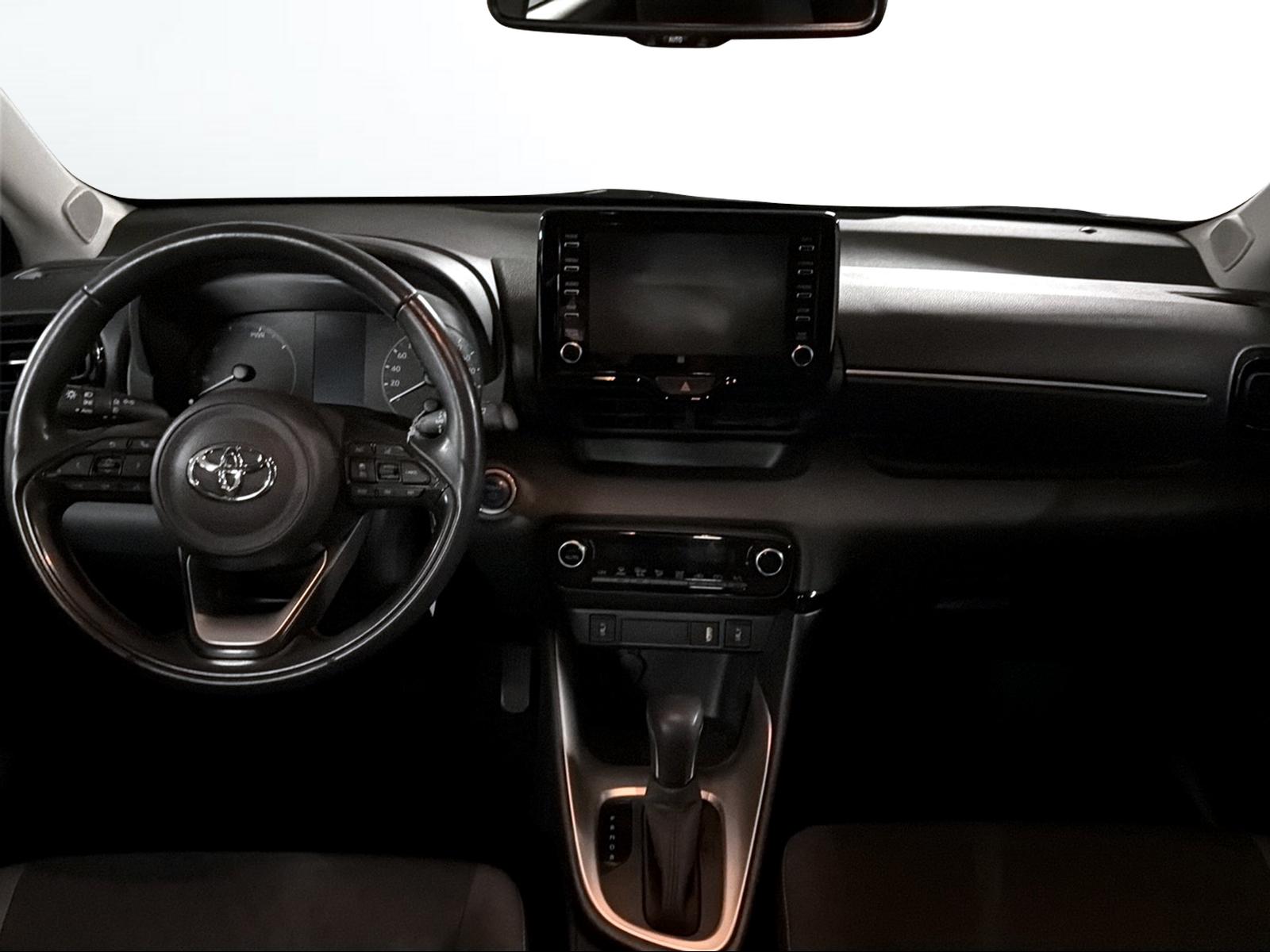 TOYOTA Yaris 1.5 VVT-i HSD Trend-image-8
