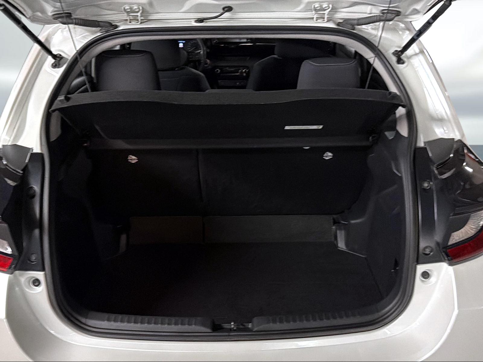 TOYOTA Yaris 1.5 VVT-i HSD Trend-image-2