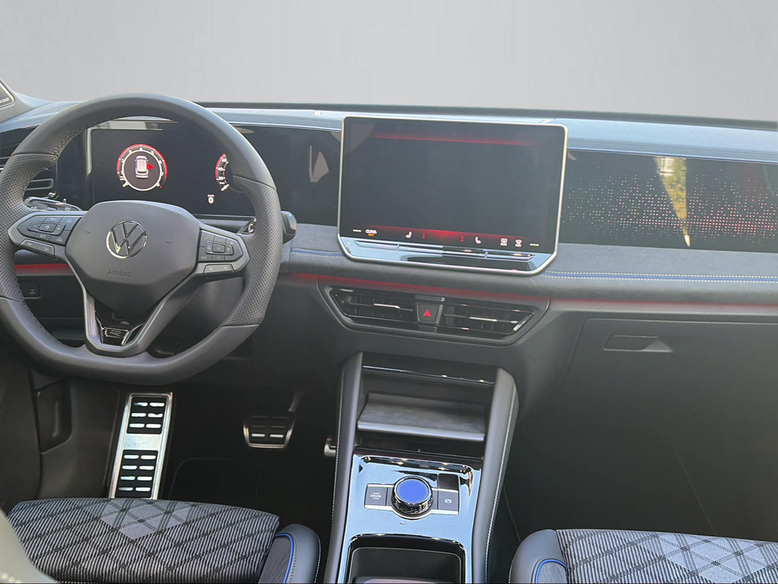 VW Tiguan 2.0 TSI DSG R-Line 4Motion-image-6