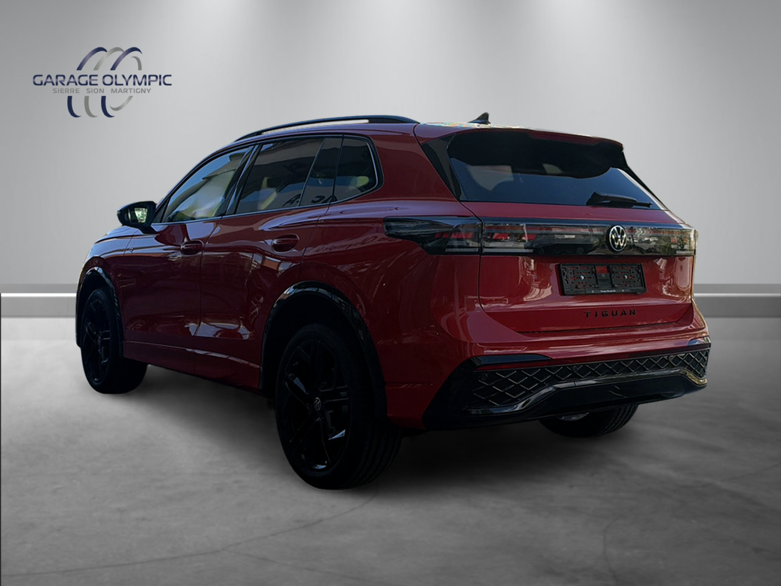 VW Tiguan 2.0 TSI DSG R-Line 4Motion-image-2