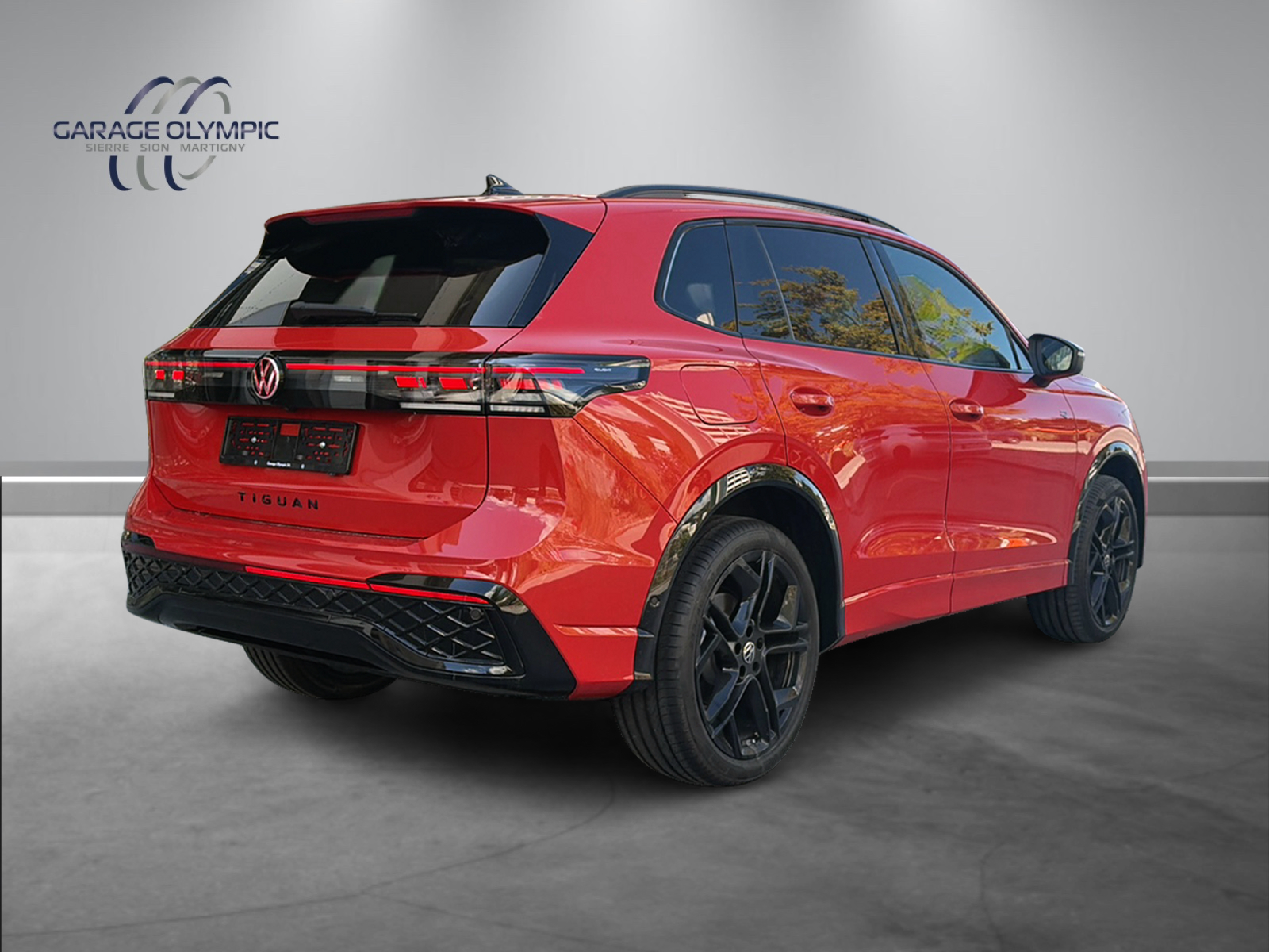 VW Tiguan 2.0 TSI DSG R-Line 4Motion-image-4