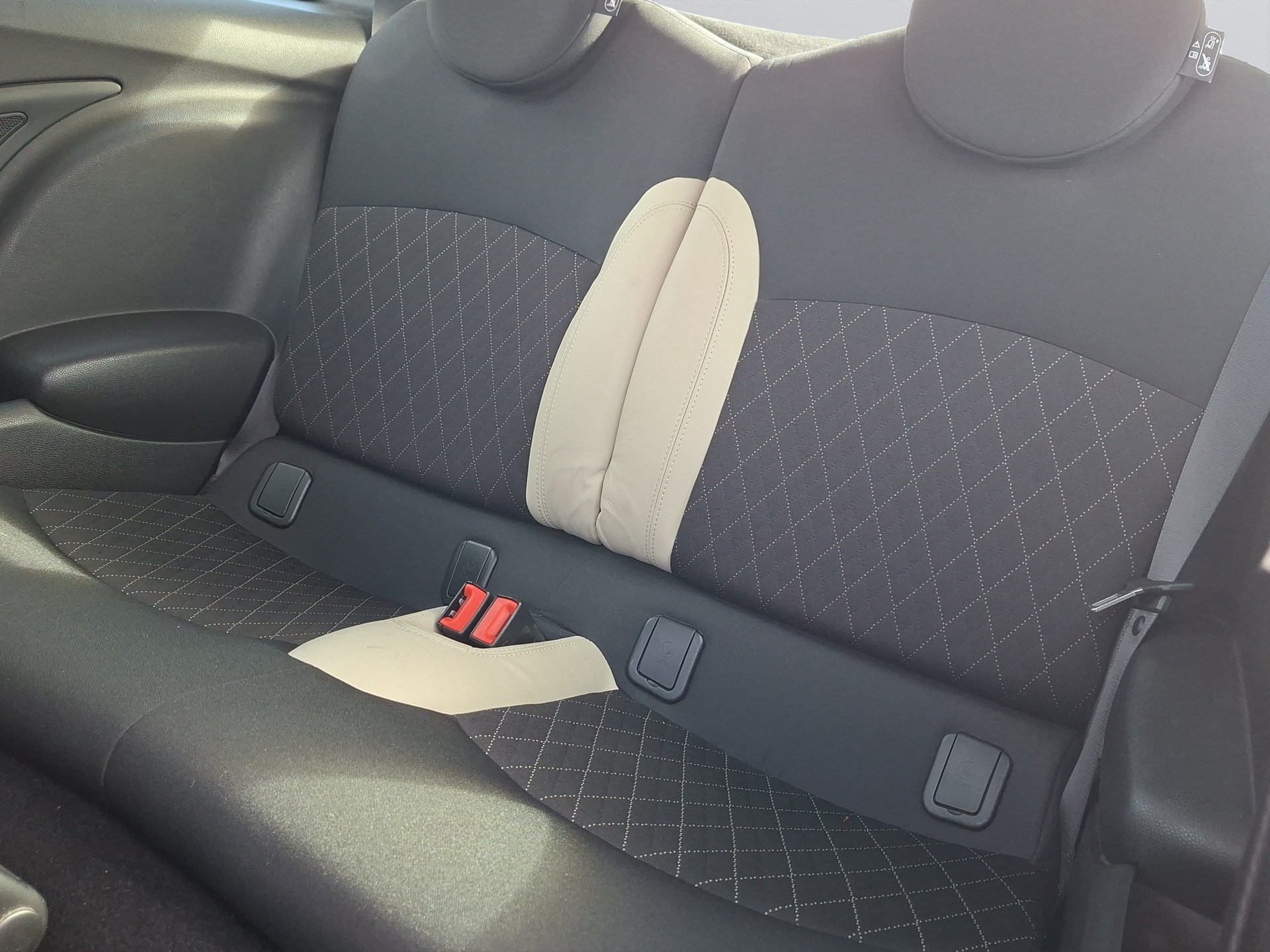 MINI Cooper S Steptronic-image-12