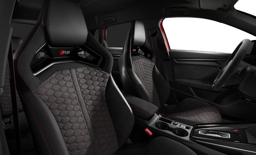 AUDI RS3 Sportback 2.5 TSI quattro S-tronic-image-6