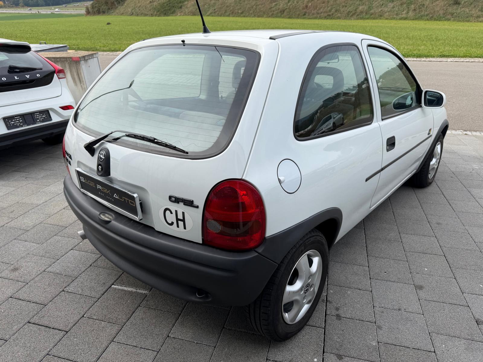OPEL Corsa 1.4i 16V Joy-image-6
