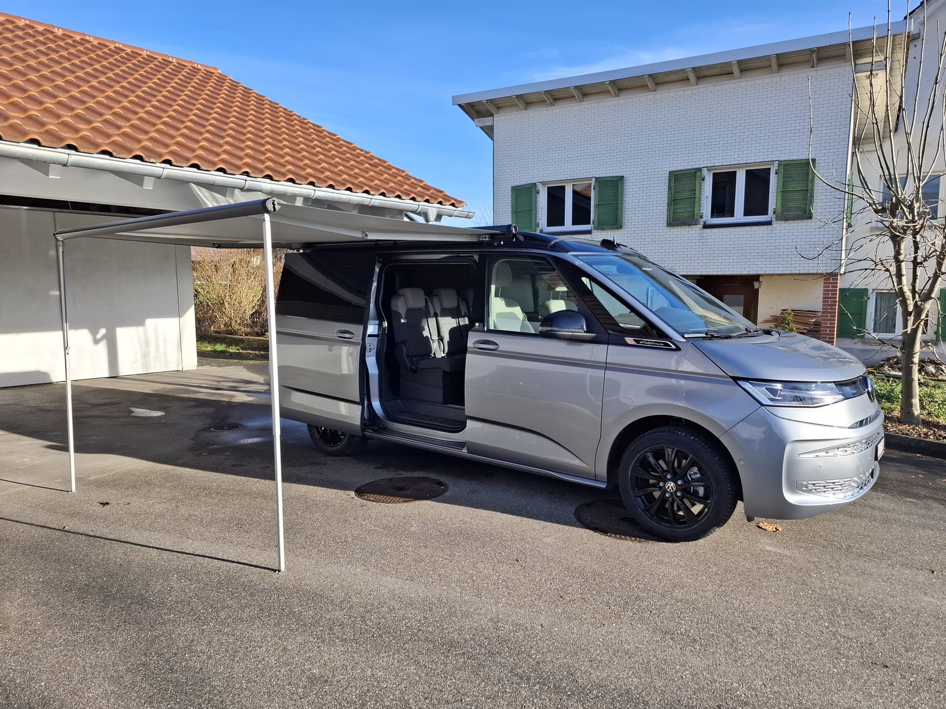 VW California 2.0 TSI Beach Camper Liberty-image-5