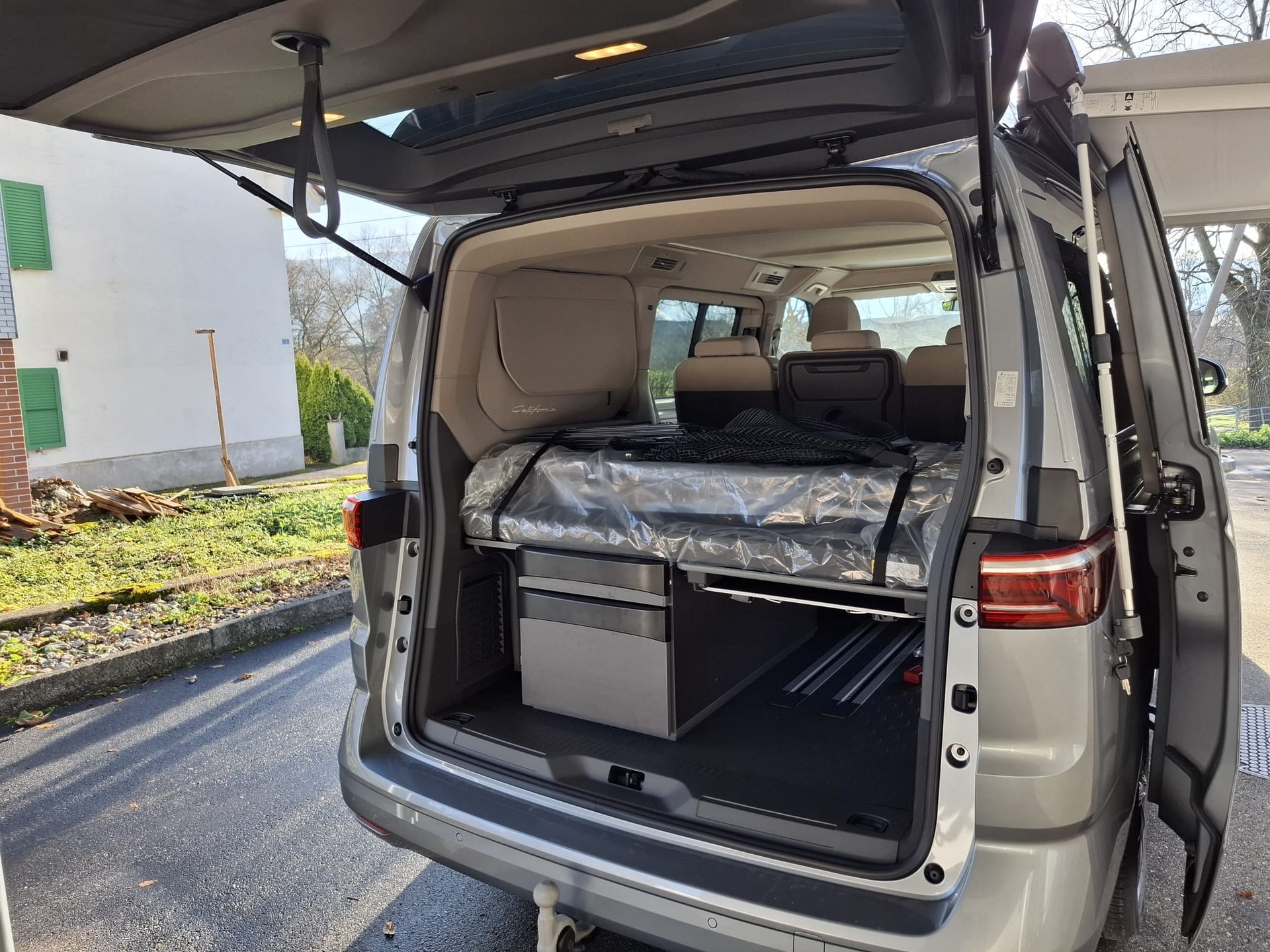 VW California 2.0 TSI Beach Camper Liberty-image-7