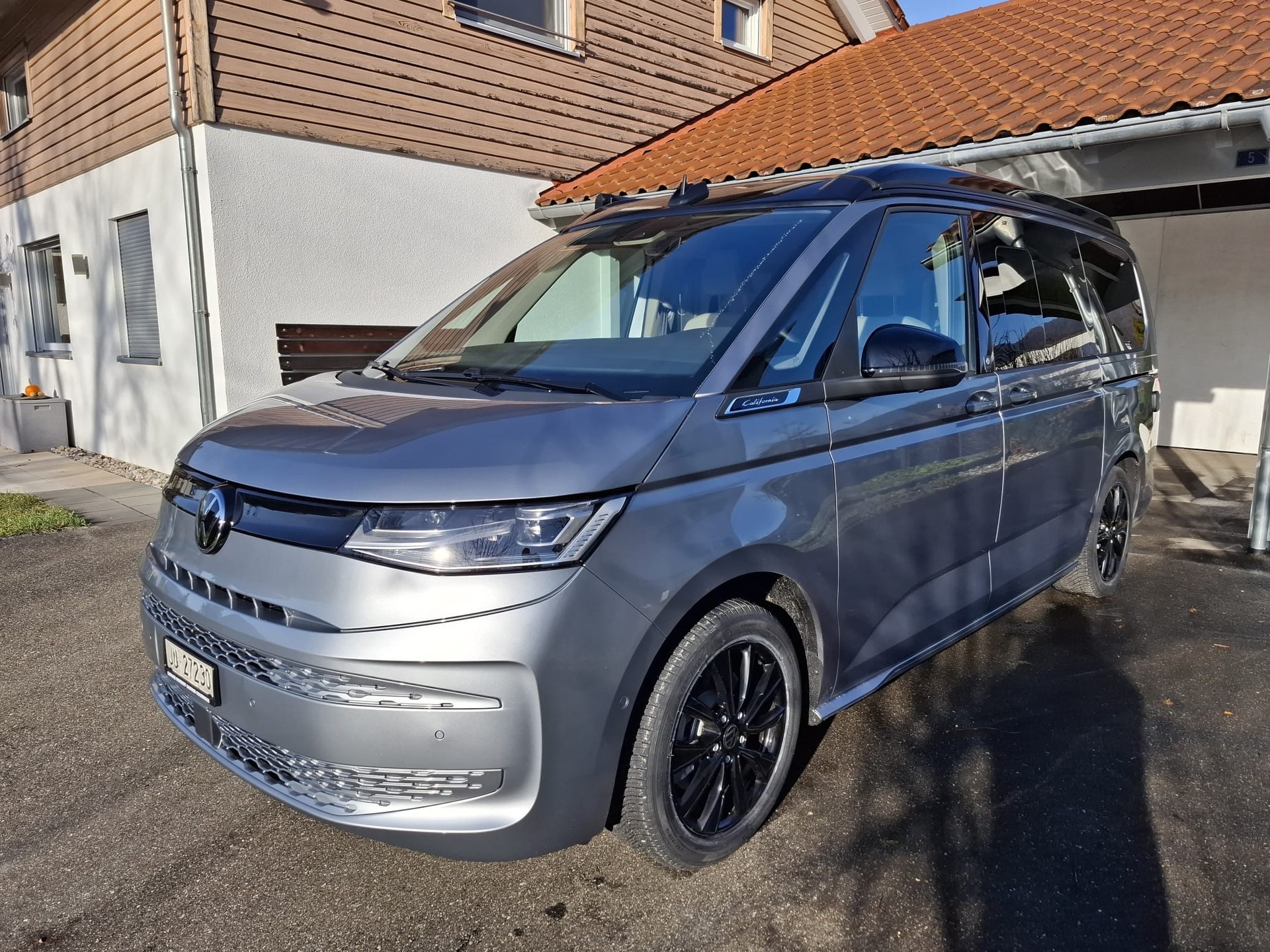 VW California 2.0 TSI Beach Camper Liberty-image-1