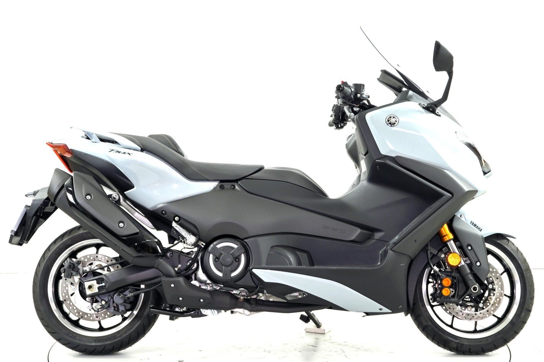 YAMAHA TMax 560 ABS Tech Max-showroom-element-3