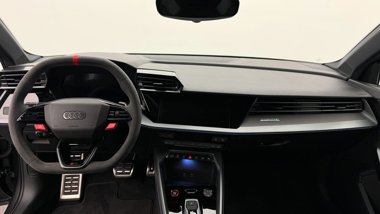 AUDI RS3 Sportback 2.5 TSI quattro S-tronic-image-5