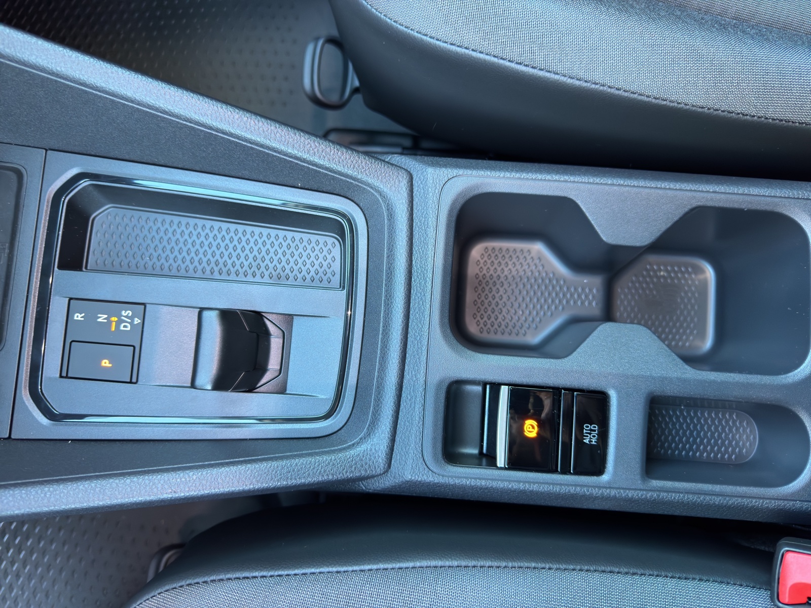 VW Caddy Cargo 1.5 TSI Plug in Hybrid Entry DSG-image-11