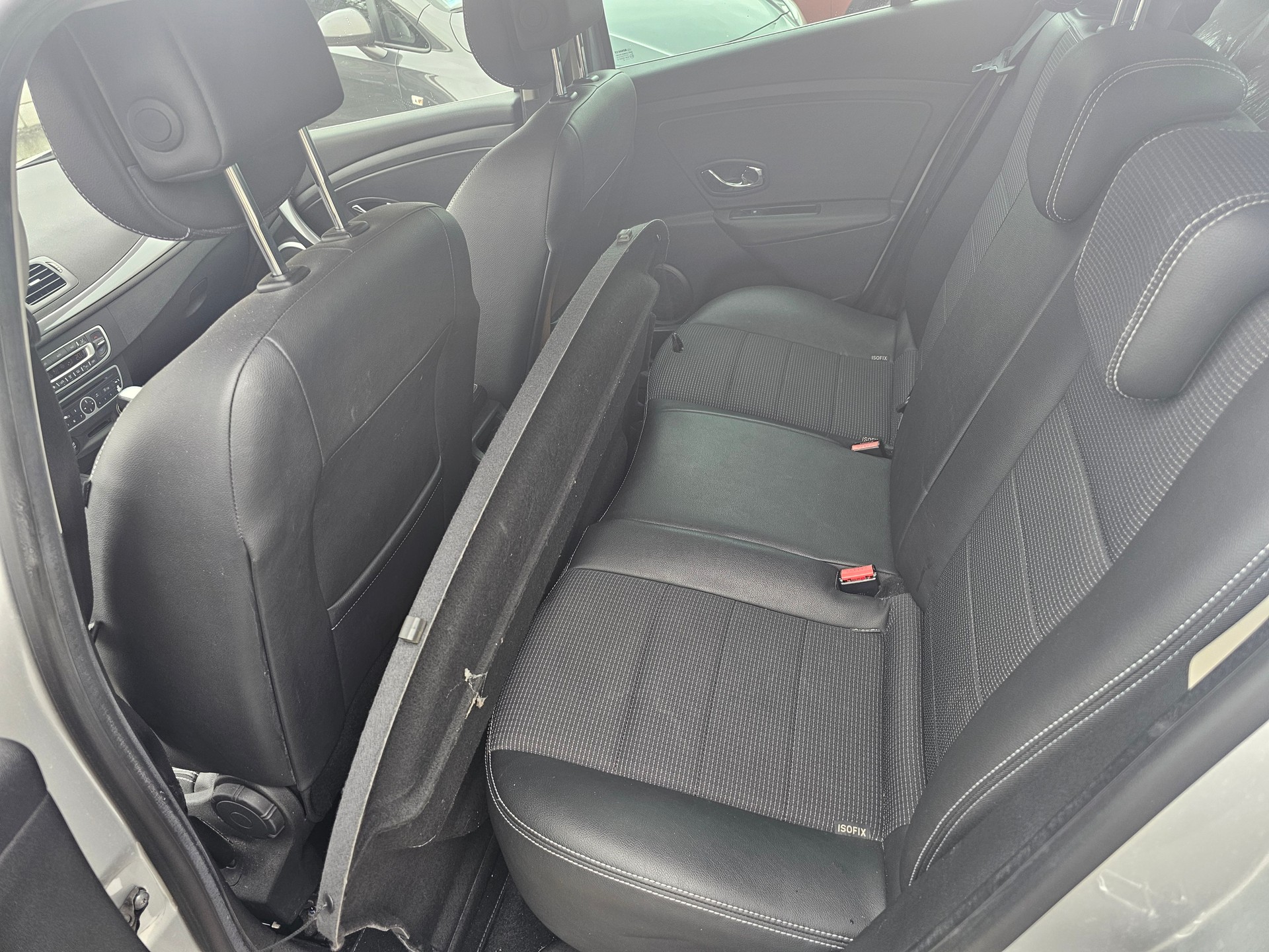 RENAULT Mégane 1.5 dCi Bose EDC-image-5