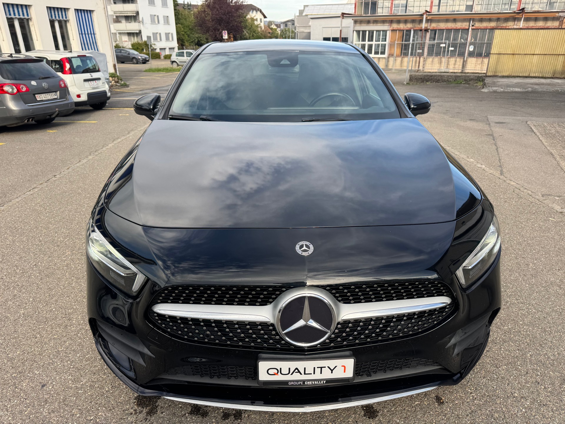 MERCEDES-BENZ A 180 AMG Line 7G-DCT-image-1