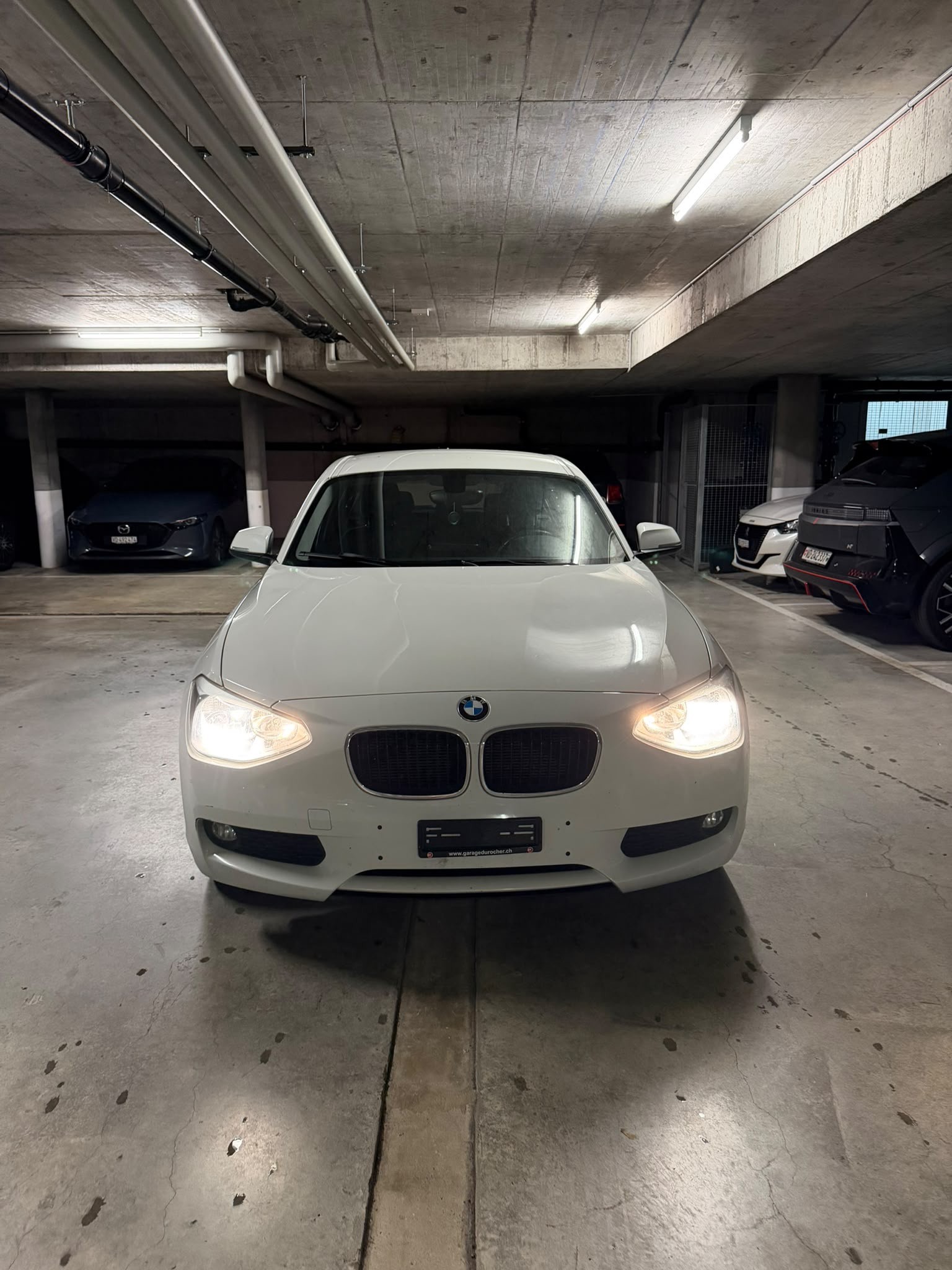 Car photo