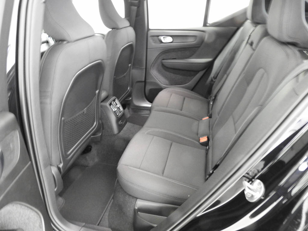 VOLVO XC40 1.5 T4 PiH Inscription Expression-image-7