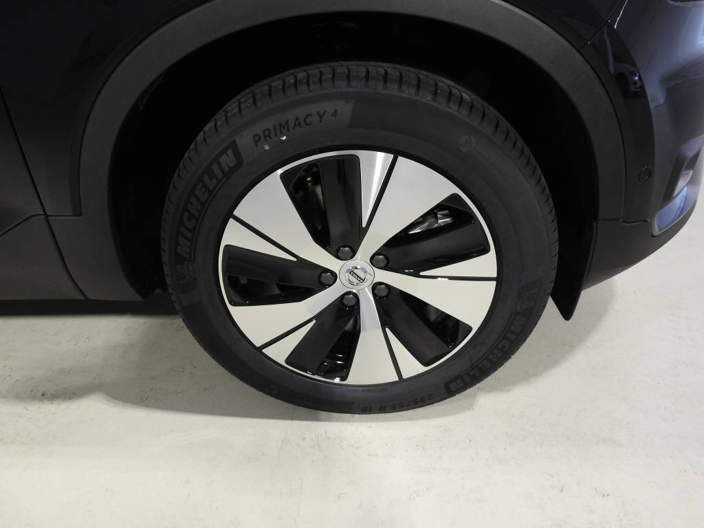 VOLVO XC40 1.5 T4 PiH Inscription Expression-image-2