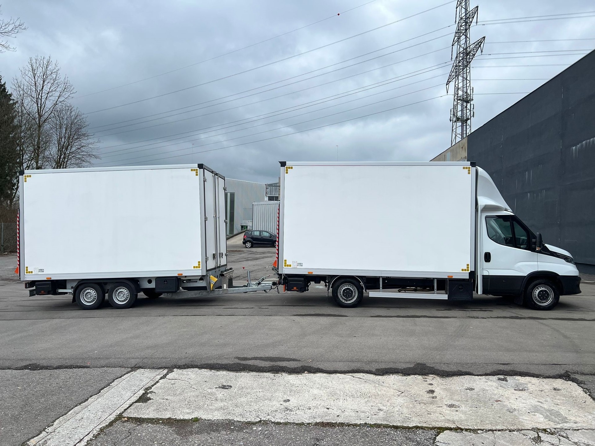 ACKERMANN 3.5T Kasten mit Hebebühne und Durchladesystem-image-6