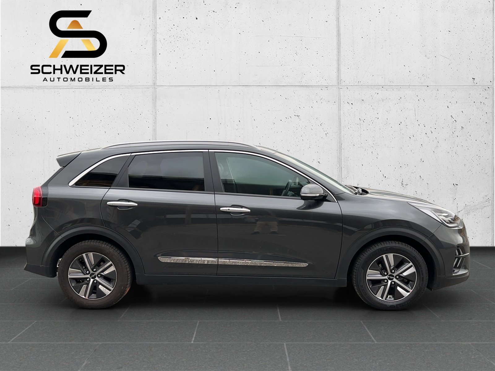 KIA Niro 1.6GDi Plug-in Hybrid Style DCT-image-4